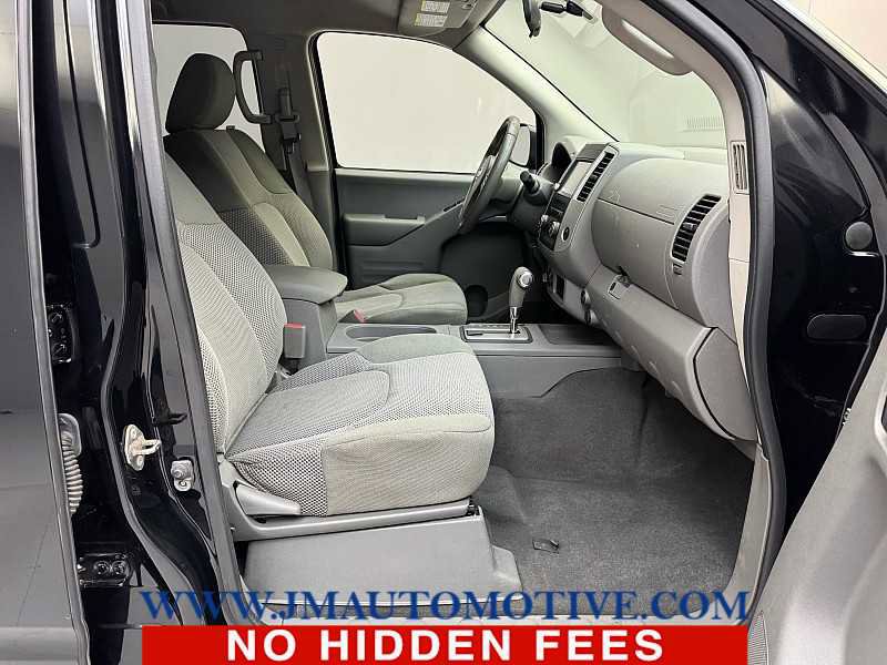 Used 2019 Nissan Frontier SV image 19