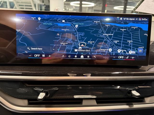 Used 2026 BMW X7 xDrive40i w/ M Sport Package image 22