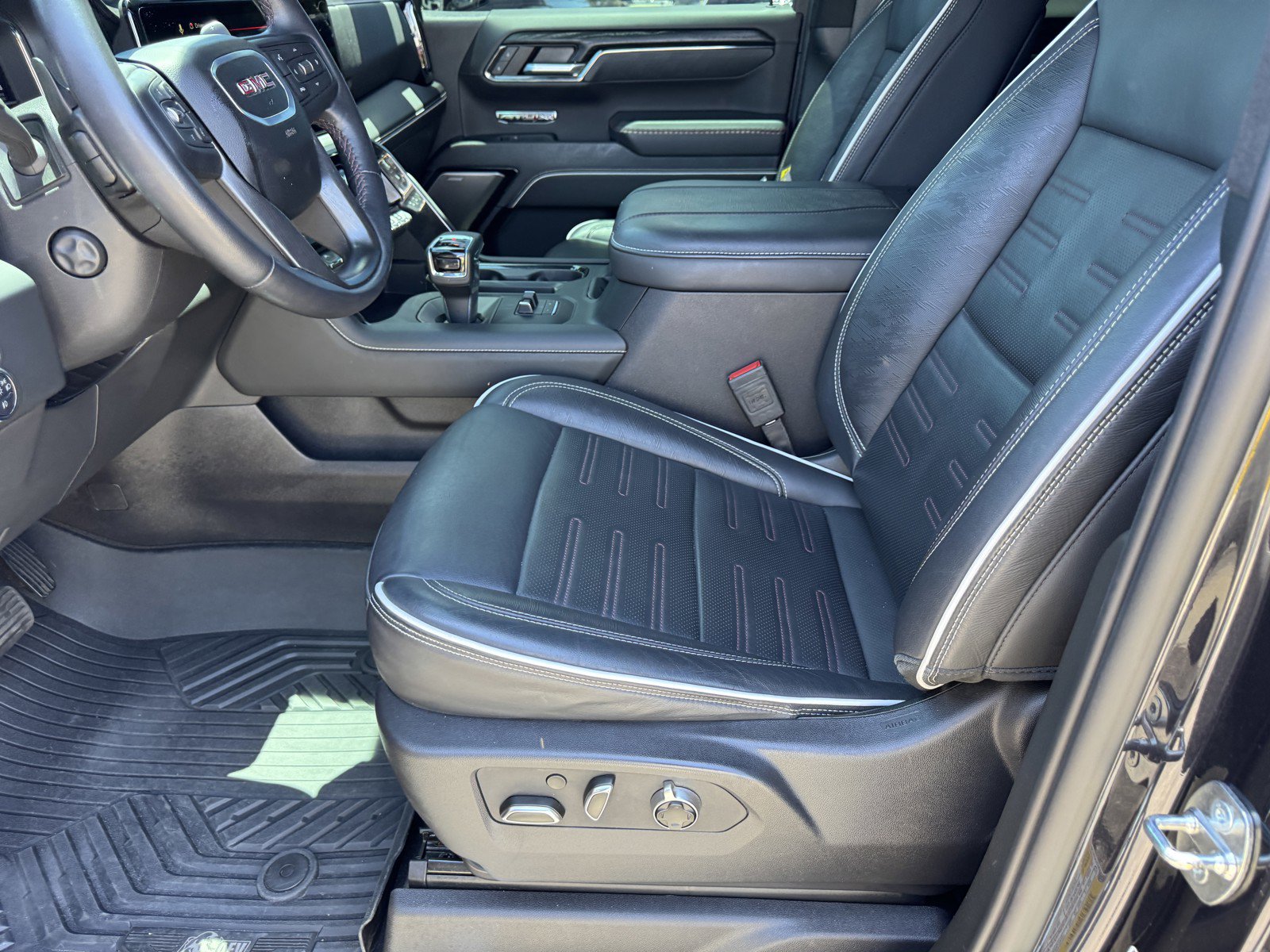 Used 2024 GMC Sierra 1500 AT4X w/ AT4X AEV Edition AWD/4WD image 19