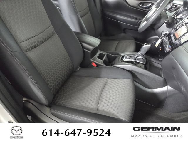 Used 2017 Nissan Rogue S w/ S Appearance Package AWD/4WD image 28