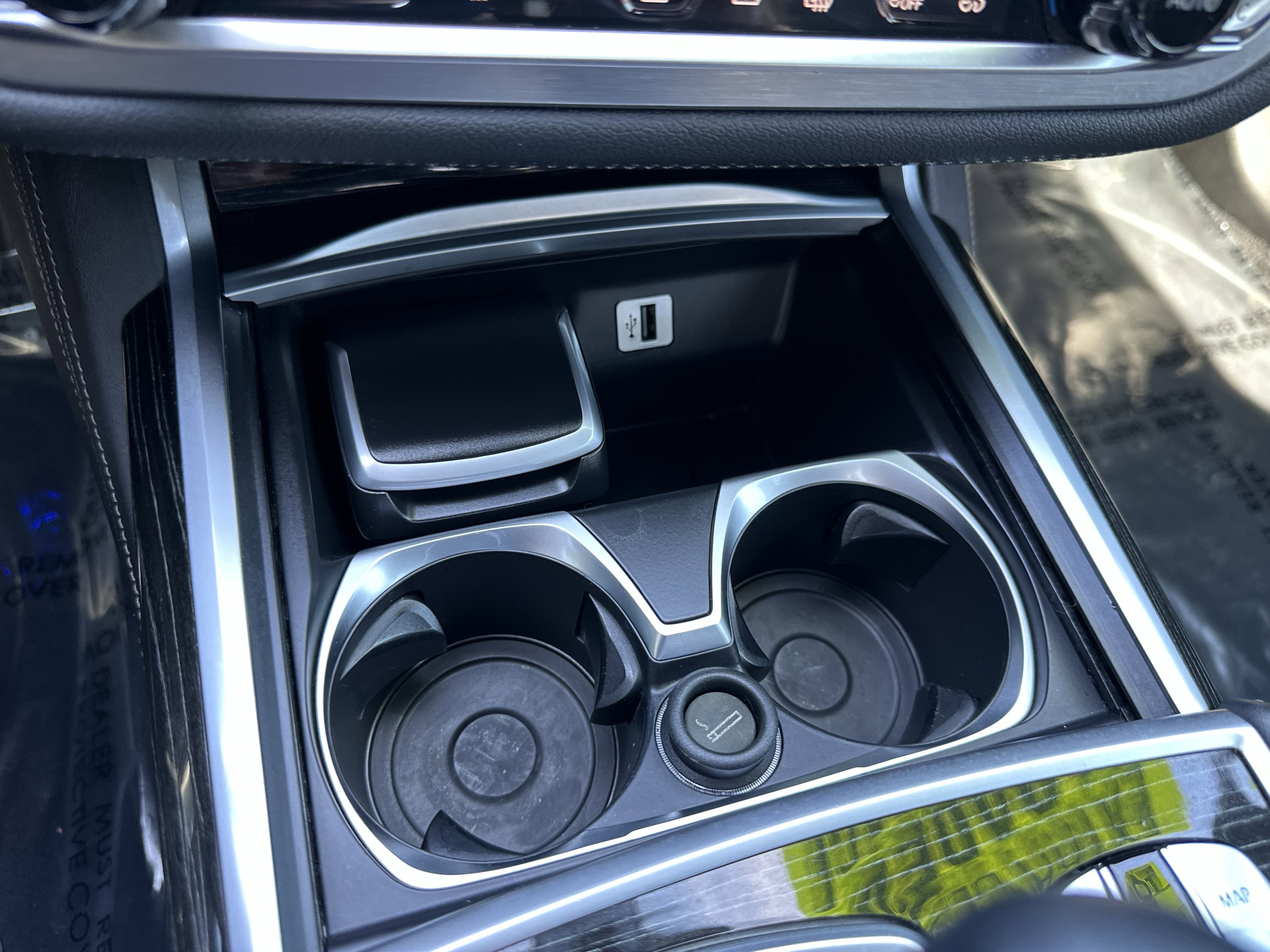 Used 2018 BMW 750i image 39