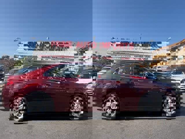 Used 2010 Acura TSX w/ Technology Package FWD image 1