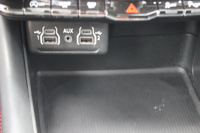 Used 2025 Dodge Durango GT AWD/4WD image 11
