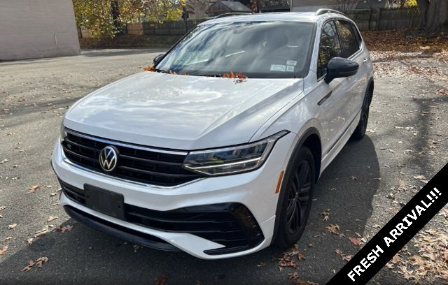 Used 2022 Volkswagen Tiguan SE R-Line