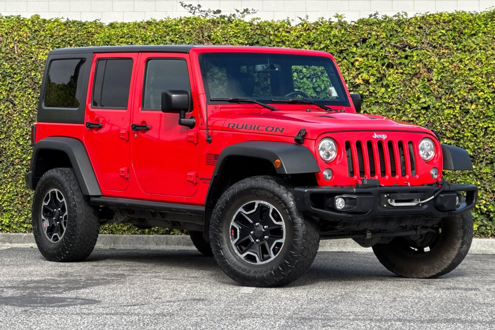 Used 2016 Jeep Wrangler Unlimited Rubicon AWD/4WD image 2