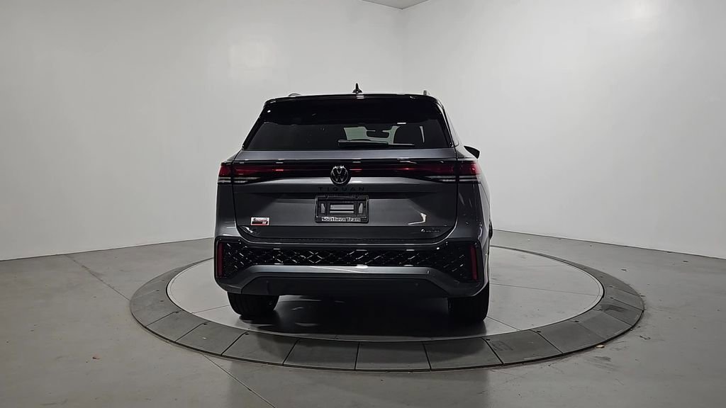 New 2026 Volkswagen Tiguan SE R-Line image 4