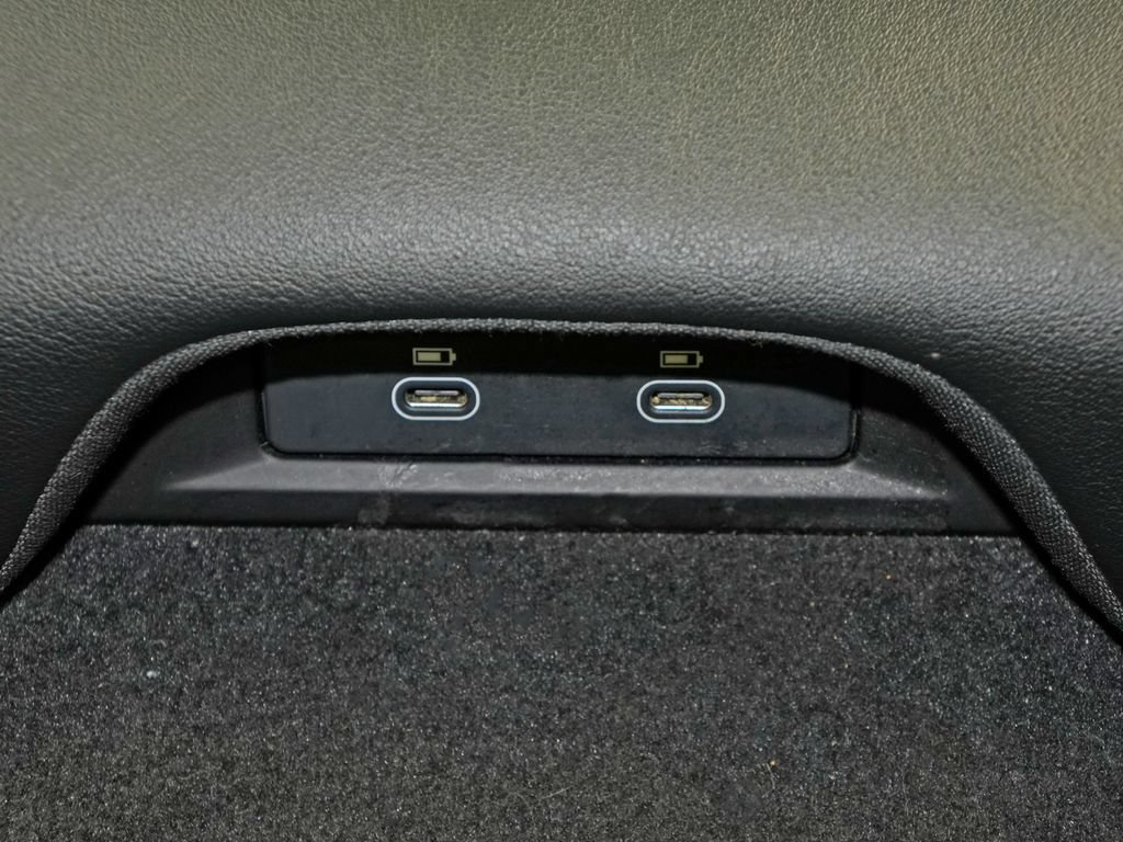Certified 2021 Porsche Taycan 4S AWD/4WD image 39