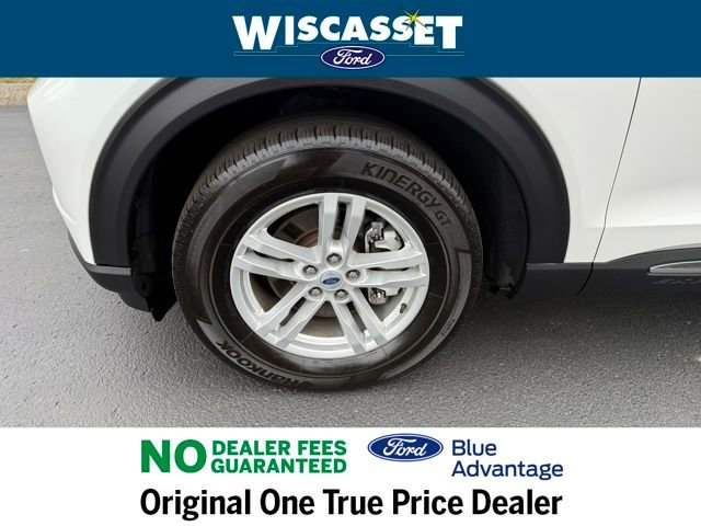 Certified 2022 Ford Explorer XLT w/ Equipment Group 202A image 30