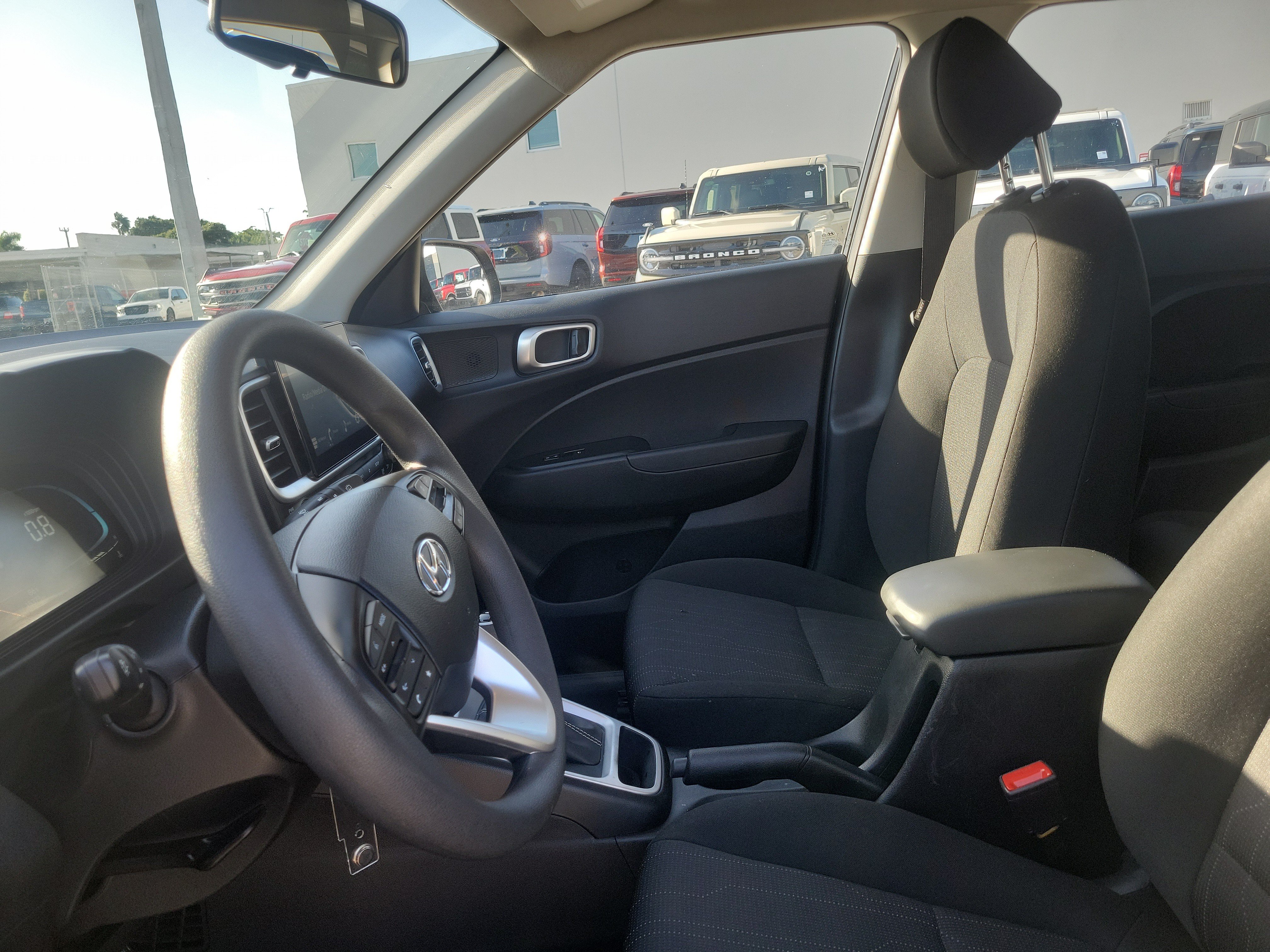 Used 2026 Hyundai Venue SE FWD image 11