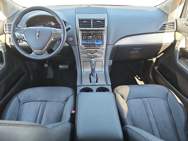 Used 2013 Lincoln MKX Base image 9