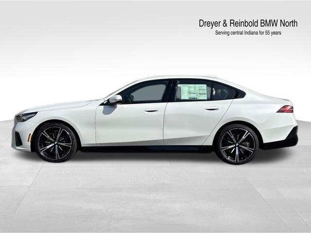 New 2027 BMW 530i xDrive w/ M Sport Package AWD/4WD image 2