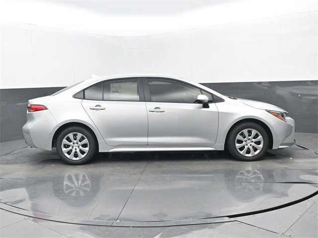 New 2026 Toyota Corolla LE image 2