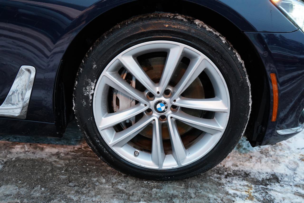 Used 2018 BMW 750i xDrive image 16