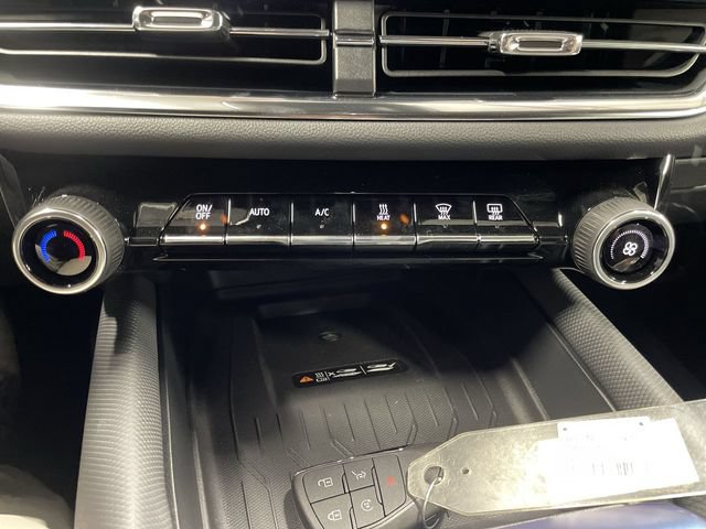 New 2026 Chevrolet Equinox EV LT AWD/4WD image 19