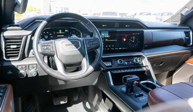 Used 2023 GMC Sierra 1500 Denali Ultimate AWD/4WD image 16