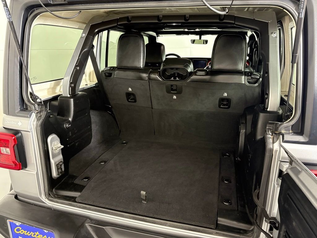 Used 2021 Jeep Wrangler Unlimited Rubicon AWD/4WD image 22