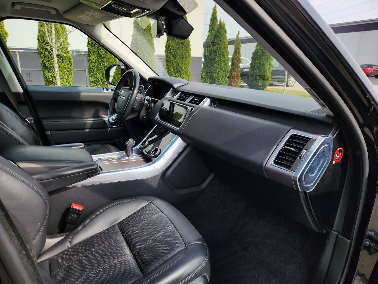 Used 2019 Land Rover Range Rover Sport HSE AWD/4WD image 8