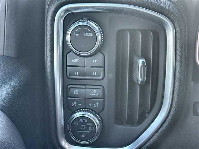 Used 2022 GMC Sierra 2500 AT4 w/ AT4 Premium Plus Package image 38