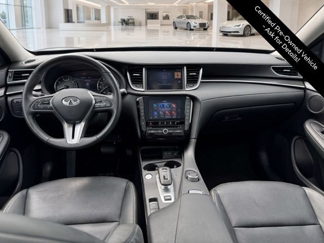 Certified 2025 INFINITI QX50 Luxe w/ Accent Package AWD/4WD image 4