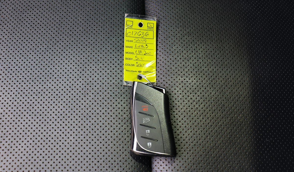 Used 2019 Lexus UX 200 w/ Premium Package FWD image 62