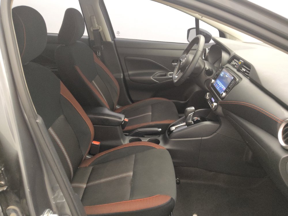 Used 2024 Nissan Versa SR FWD image 21