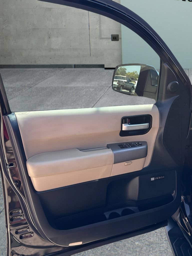 Used 2015 Toyota Sequoia Limited RWD image 11