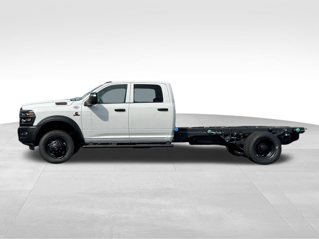 New 2026 RAM 5500 Tradesman AWD/4WD image 4