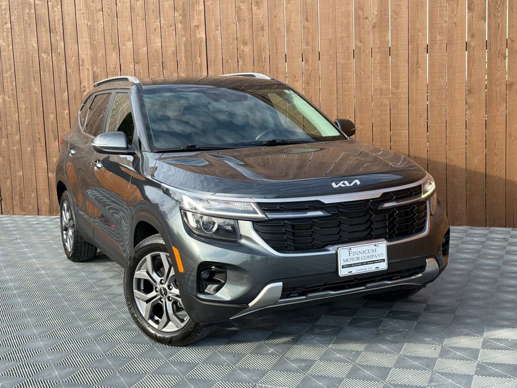Used 2024 Kia Seltos S image 16