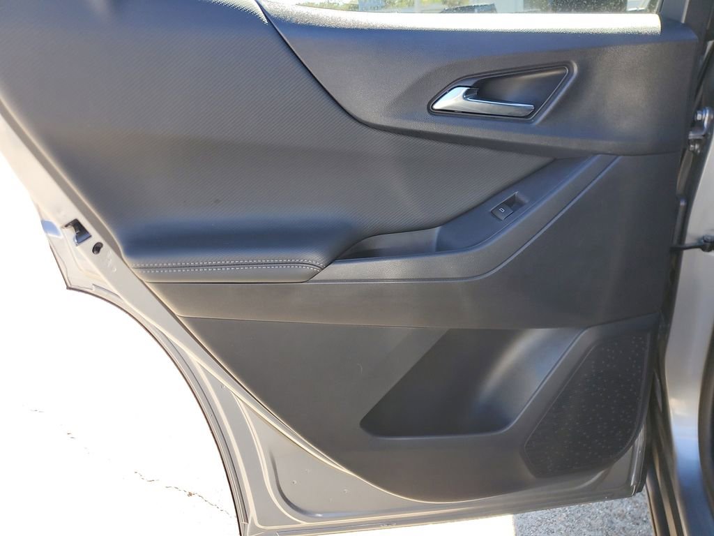 New 2026 Chevrolet Equinox LT w/ Midnight Edition image 10