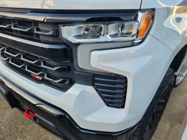 Used 2024 Chevrolet Silverado 1500 LT Trail Boss w/ Convenience Package II AWD/4WD image 7