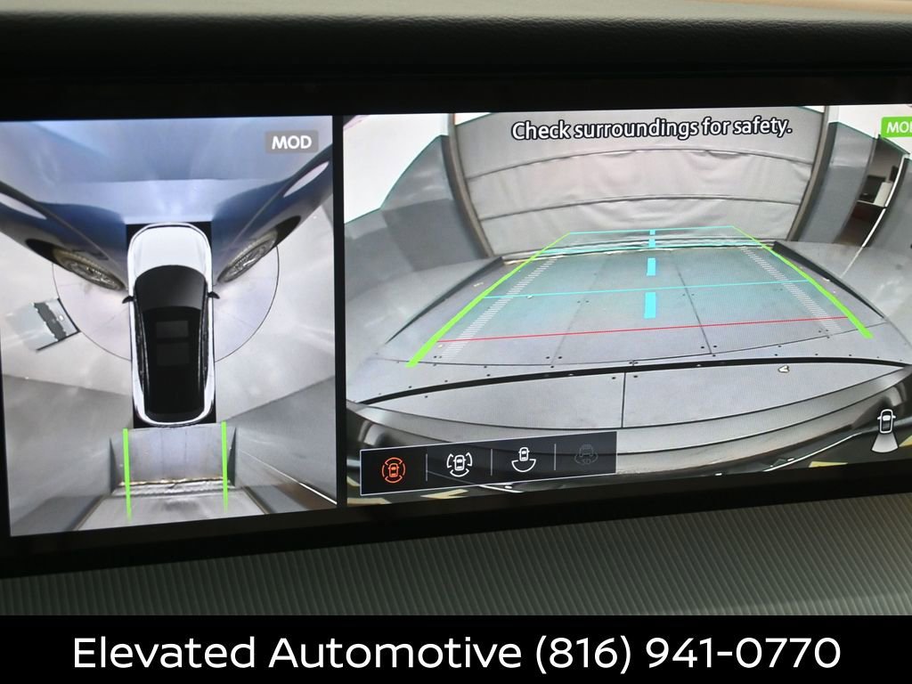 Certified 2025 Nissan Murano Platinum w/ Cargo Package AWD/4WD image 11