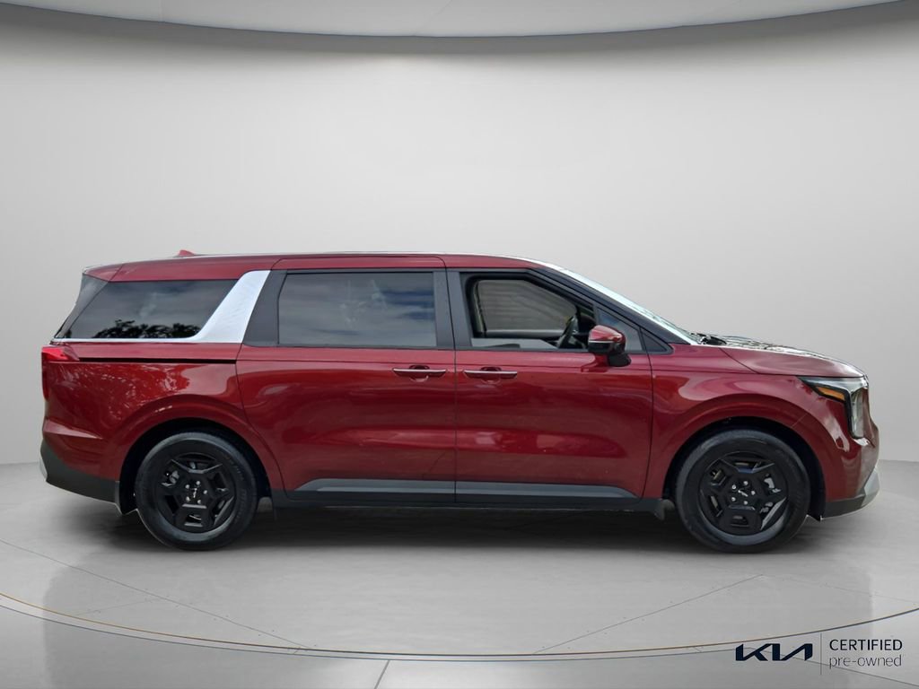 Certified 2026 Kia Carnival image 4