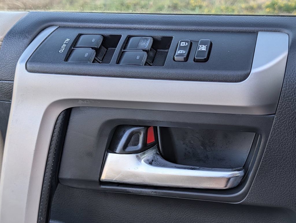 Used 2015 Toyota 4Runner Limited RWD image 23