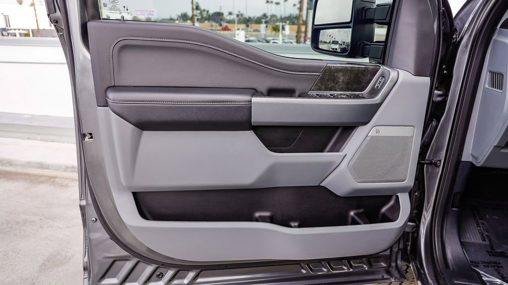 Used 2023 Ford F350 XLT w/ Black Appearance Package image 25