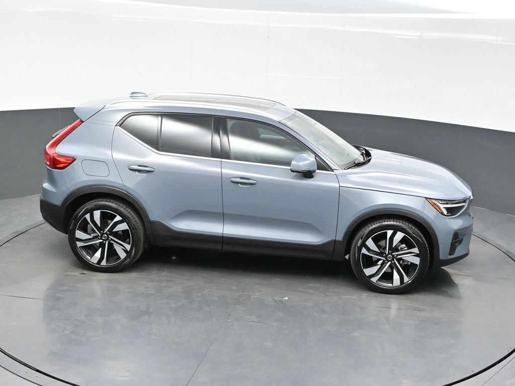 Used 2023 Volvo XC40 B5 Ultimate w/ Protection Package Premier AWD/4WD image 37