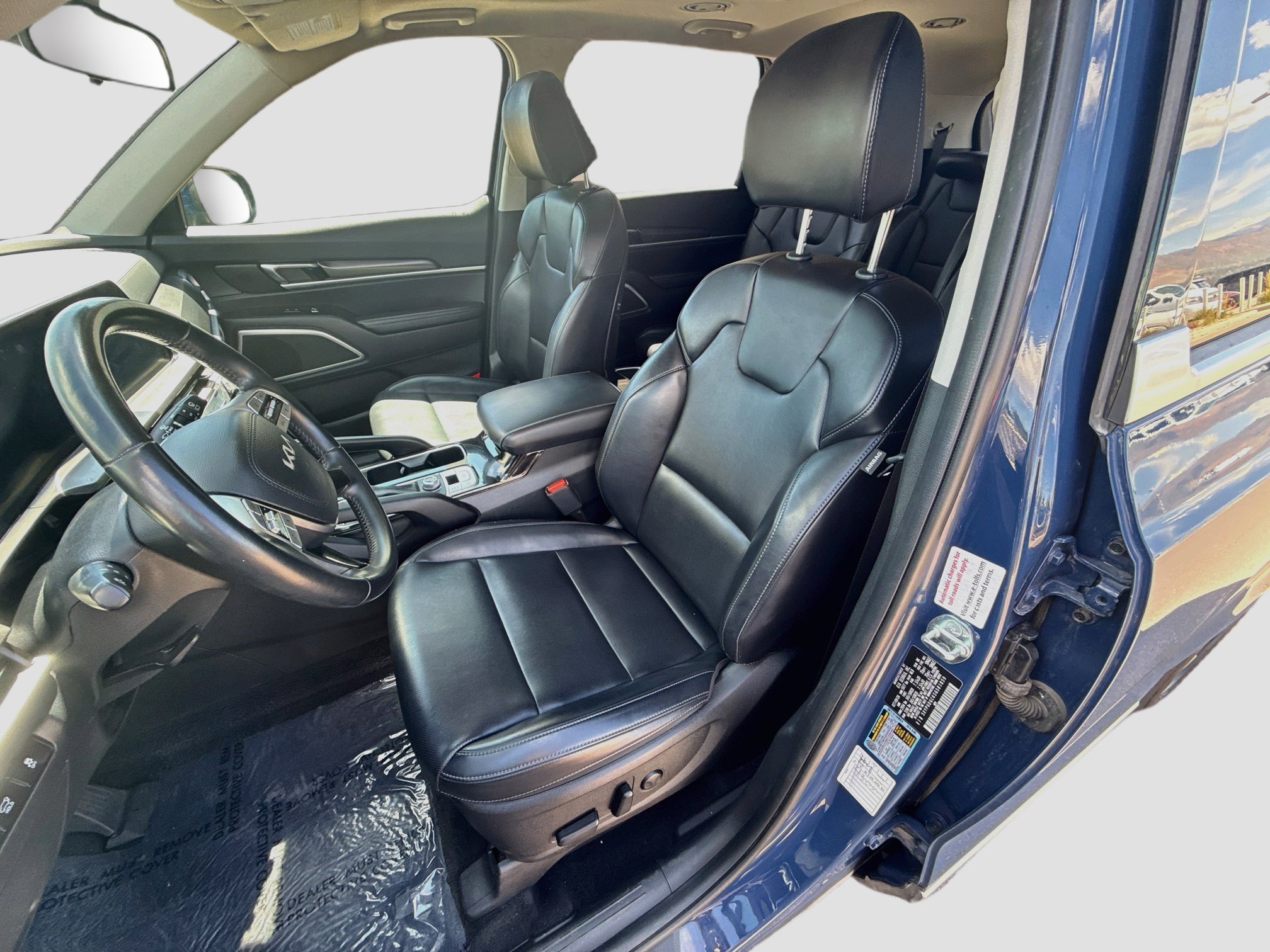 Used 2025 Kia Telluride S AWD/4WD image 13