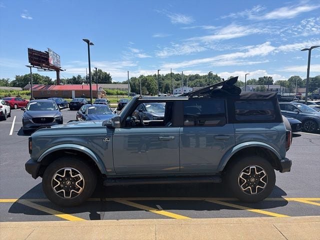 Used 2021 Ford Bronco Outer Banks AWD/4WD image 3
