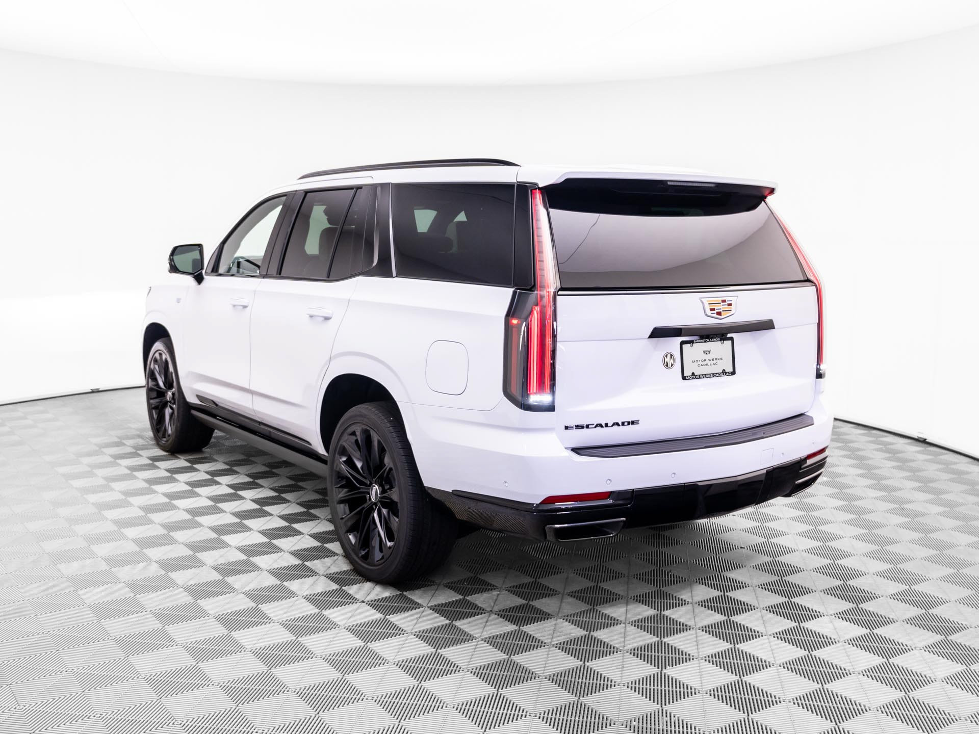 New 2027 Cadillac Escalade Platinum Sport w/ LPO, ONYX Package AWD/4WD image 3