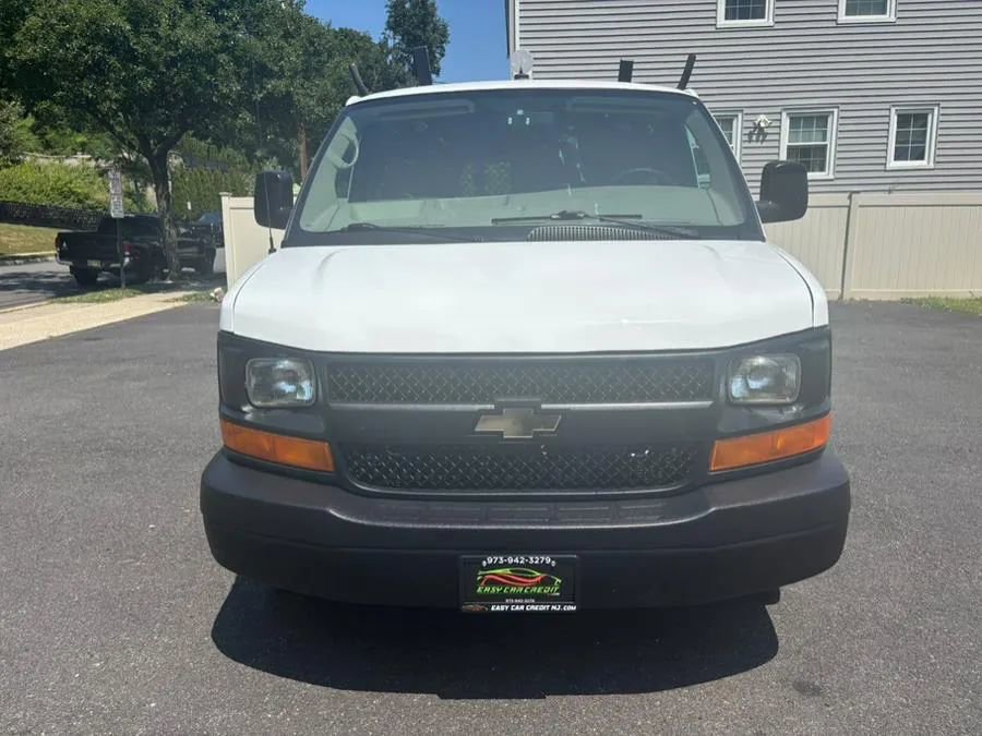 Used 2011 Chevrolet Express 2500 image 13