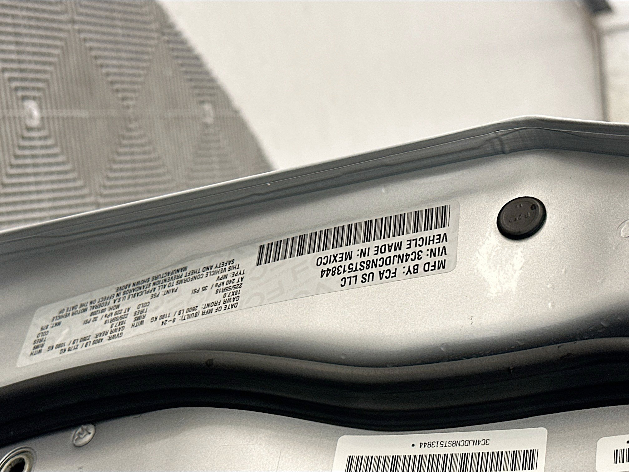 Used 2025 Jeep Compass Limited image 12