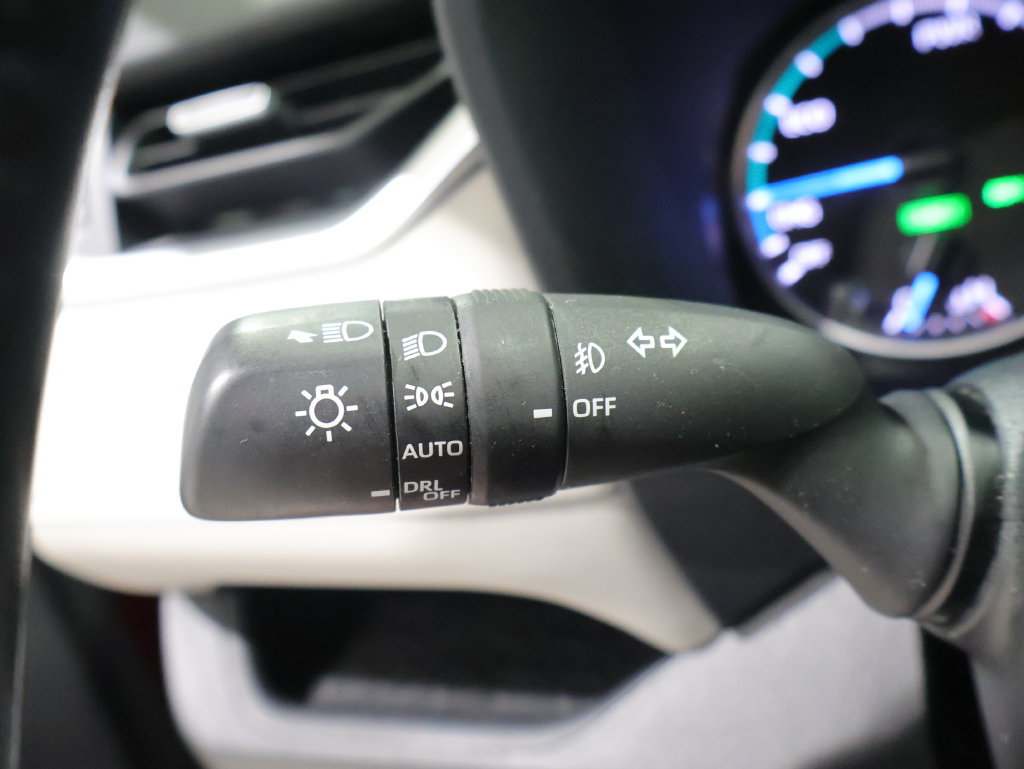 Used 2021 Toyota RAV4 XLE Premium AWD/4WD image 37