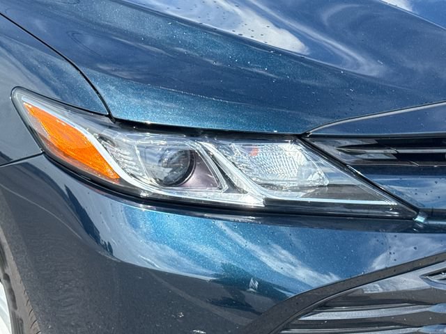 Used 2020 Toyota Camry LE FWD image 12