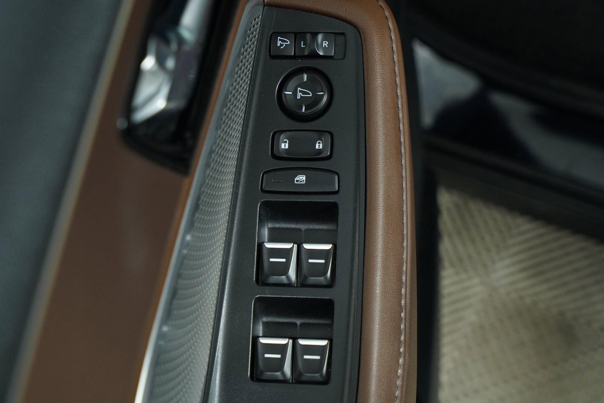 Used 2022 Acura MDX FWD w/ Technology Package image 42