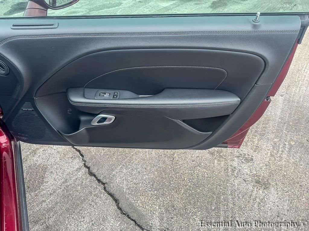 Used 2022 Dodge Challenger R/T w/ Plus Package image 22