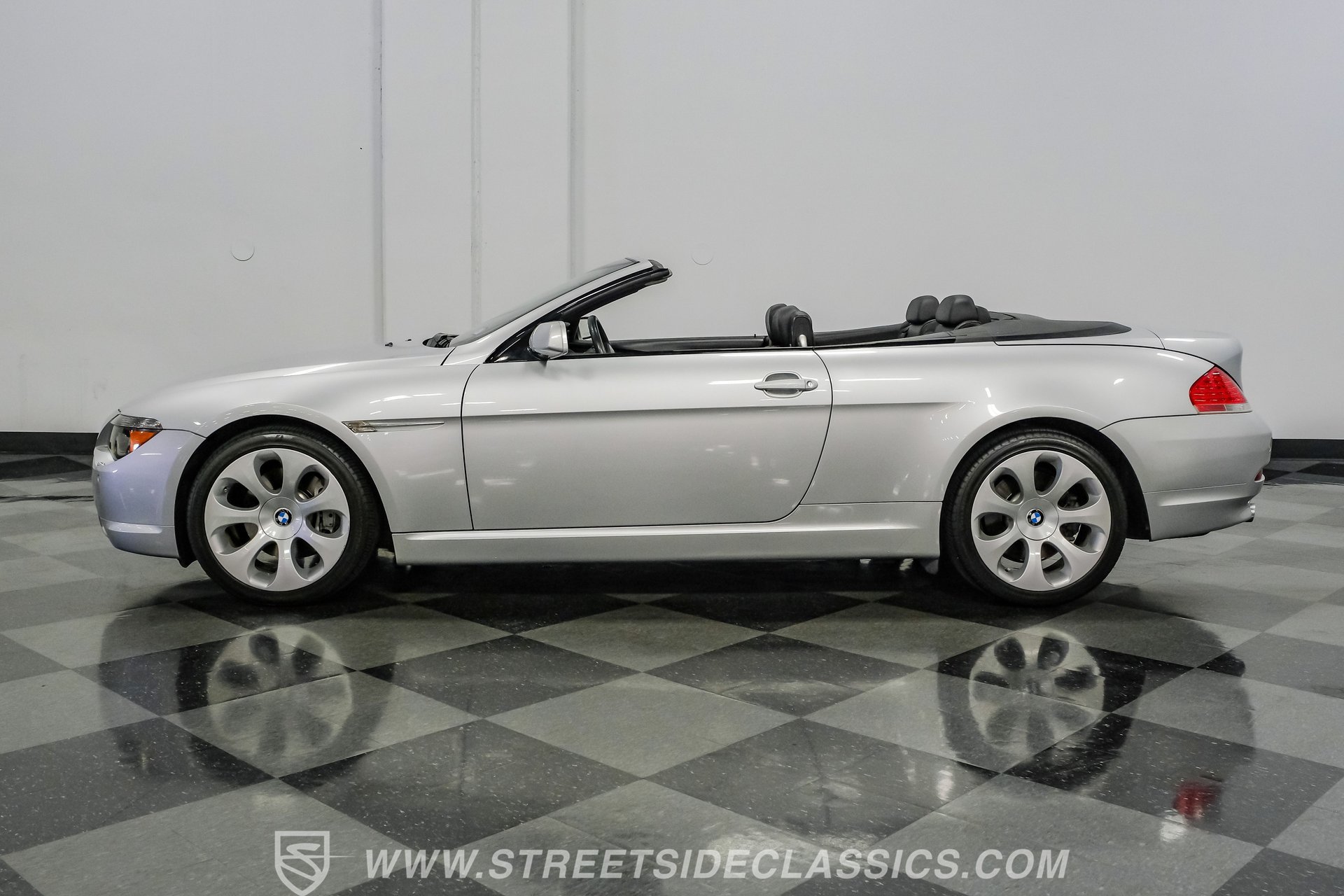 Used 2007 BMW 650i Convertible RWD image 2