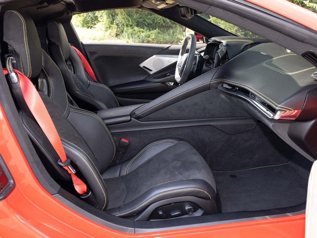 Used 2020 Chevrolet Corvette Stingray Premium Cpe w/ 3LT Preferred Equipment Group image 41