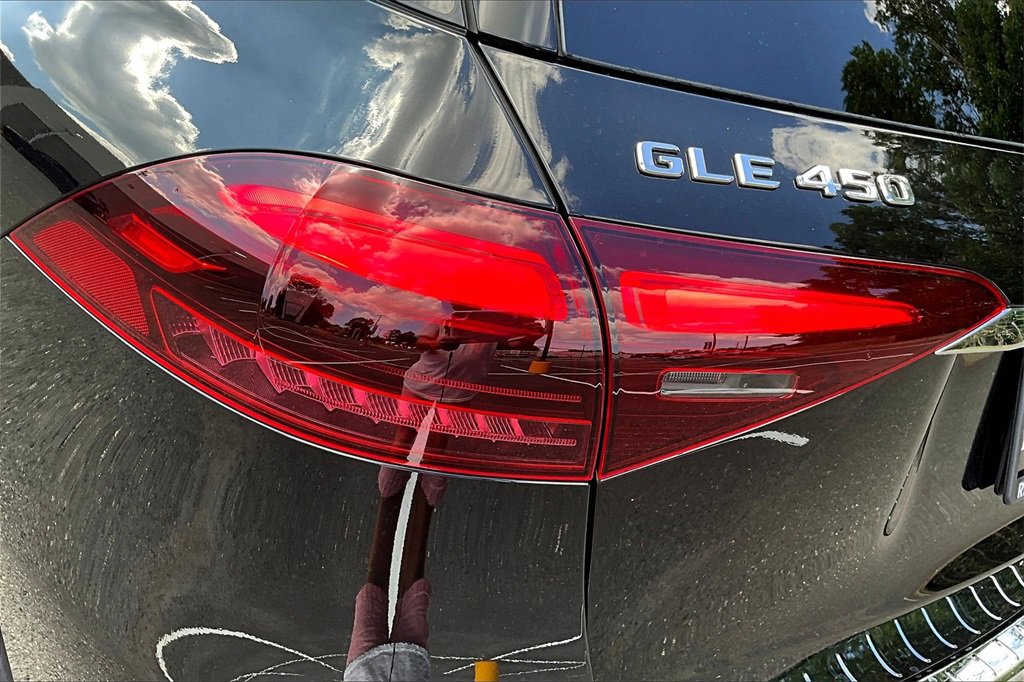 Certified 2025 Mercedes-Benz GLE 450 4MATIC image 32