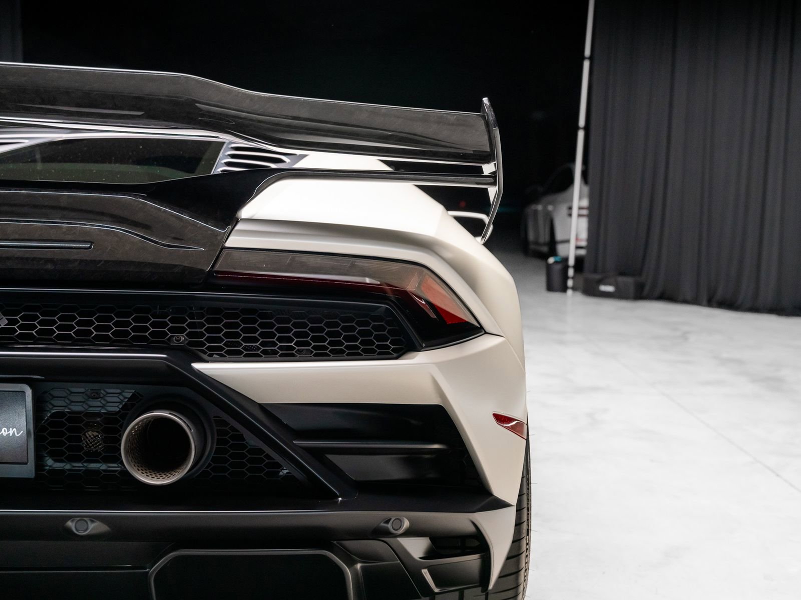 Used 2021 Lamborghini Huracan EVO image 40