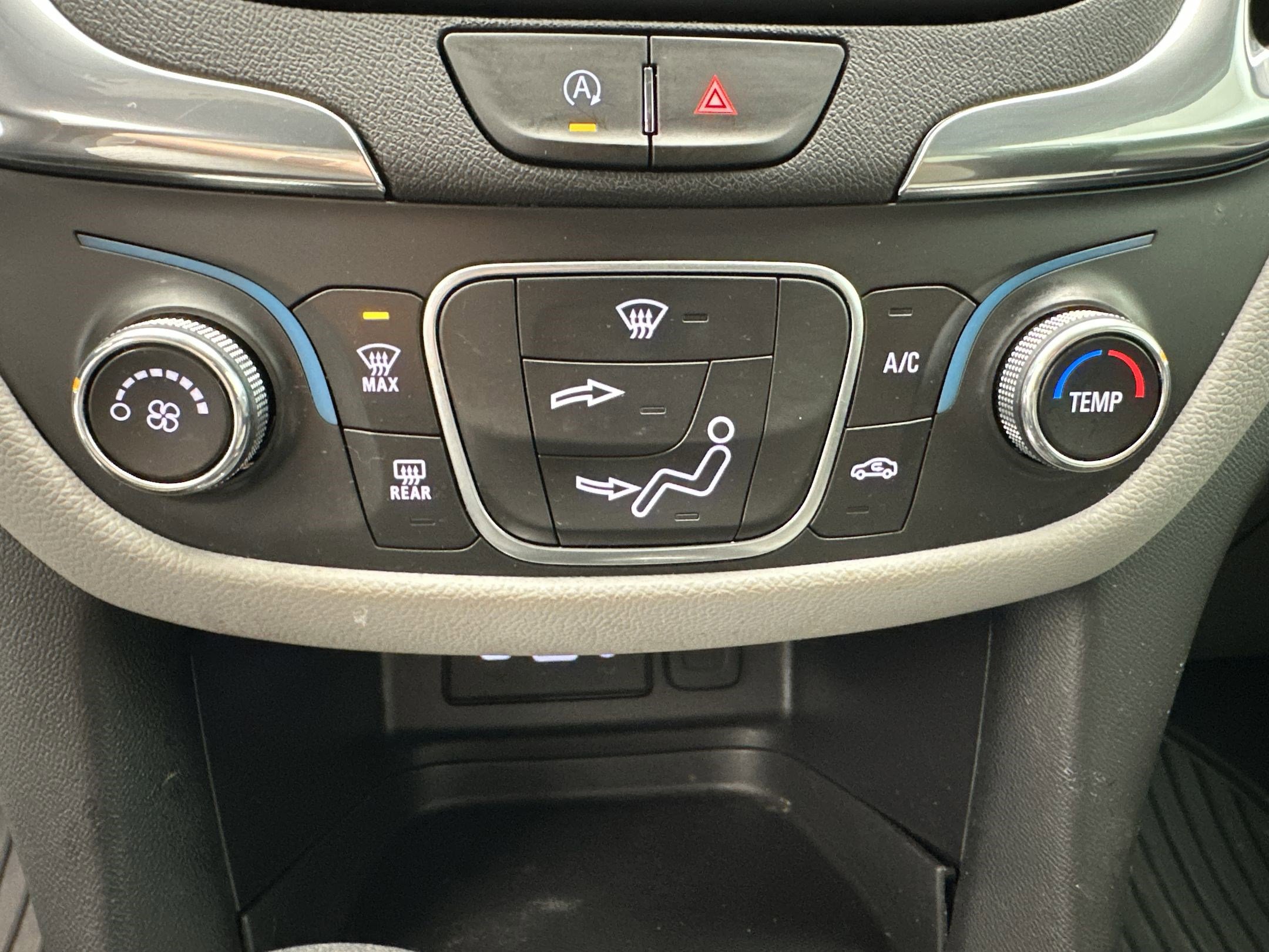 Certified 2024 Chevrolet Equinox LS w/ LS Convenience Package FWD image 17