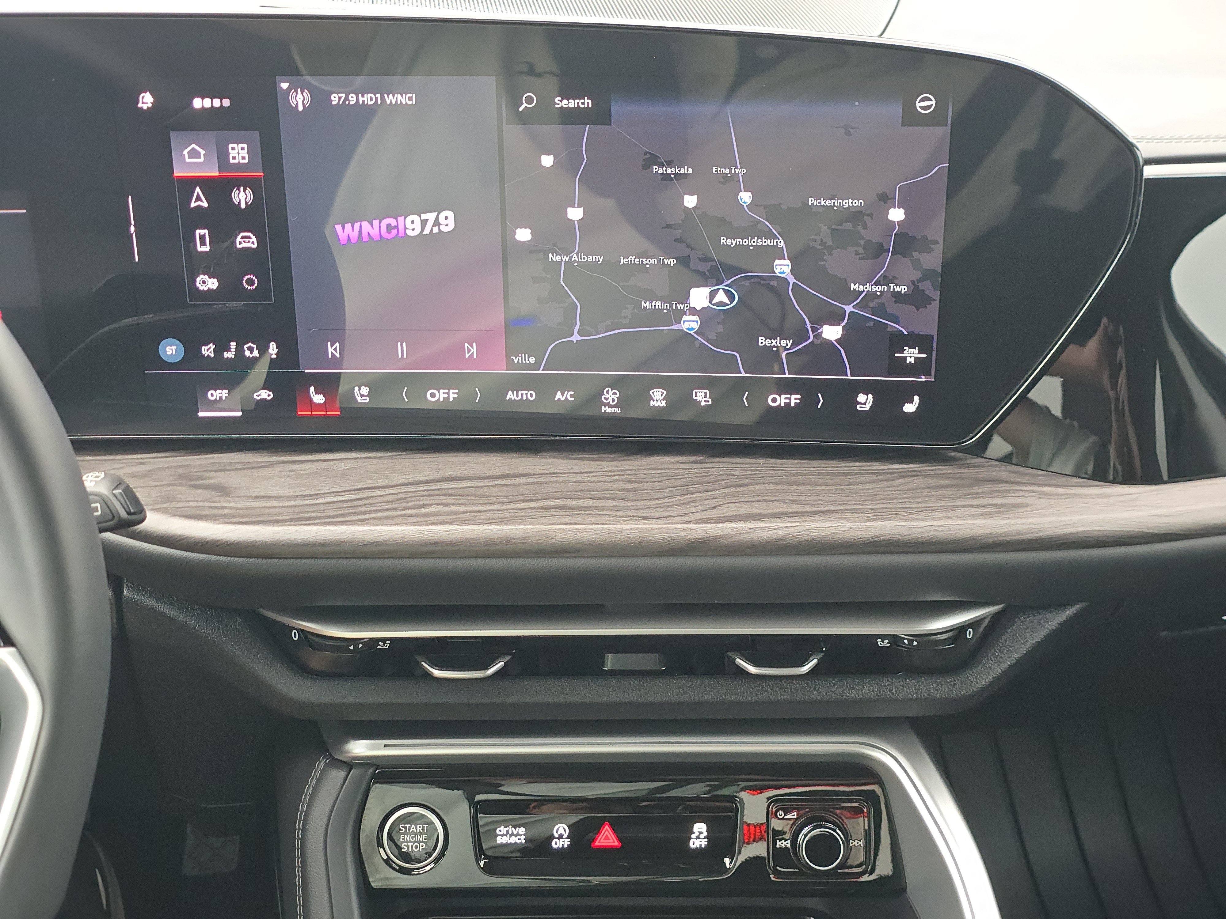 Certified 2025 Audi Q5 Premium Plus w/ Premium Plus AWD/4WD image 26
